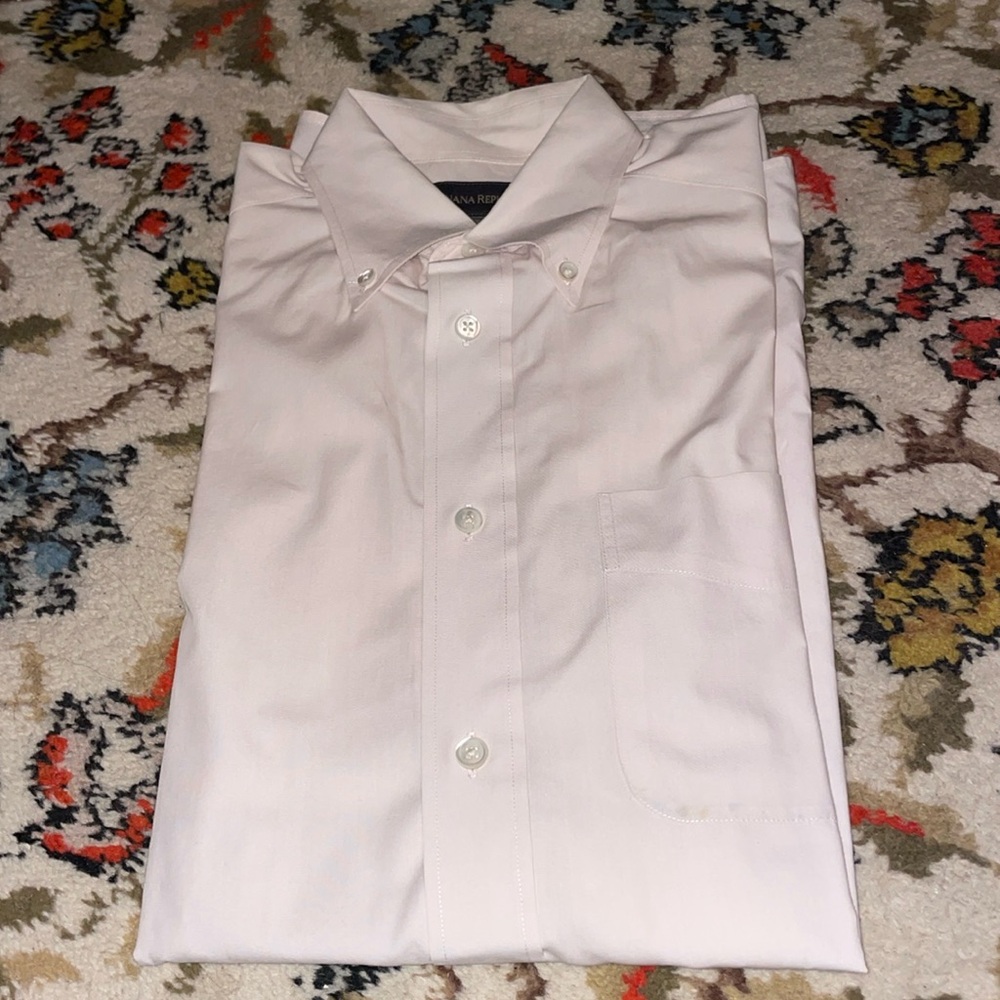 Vintage Banana Republic Men’s Pale Pink Button Down Dress Shirt